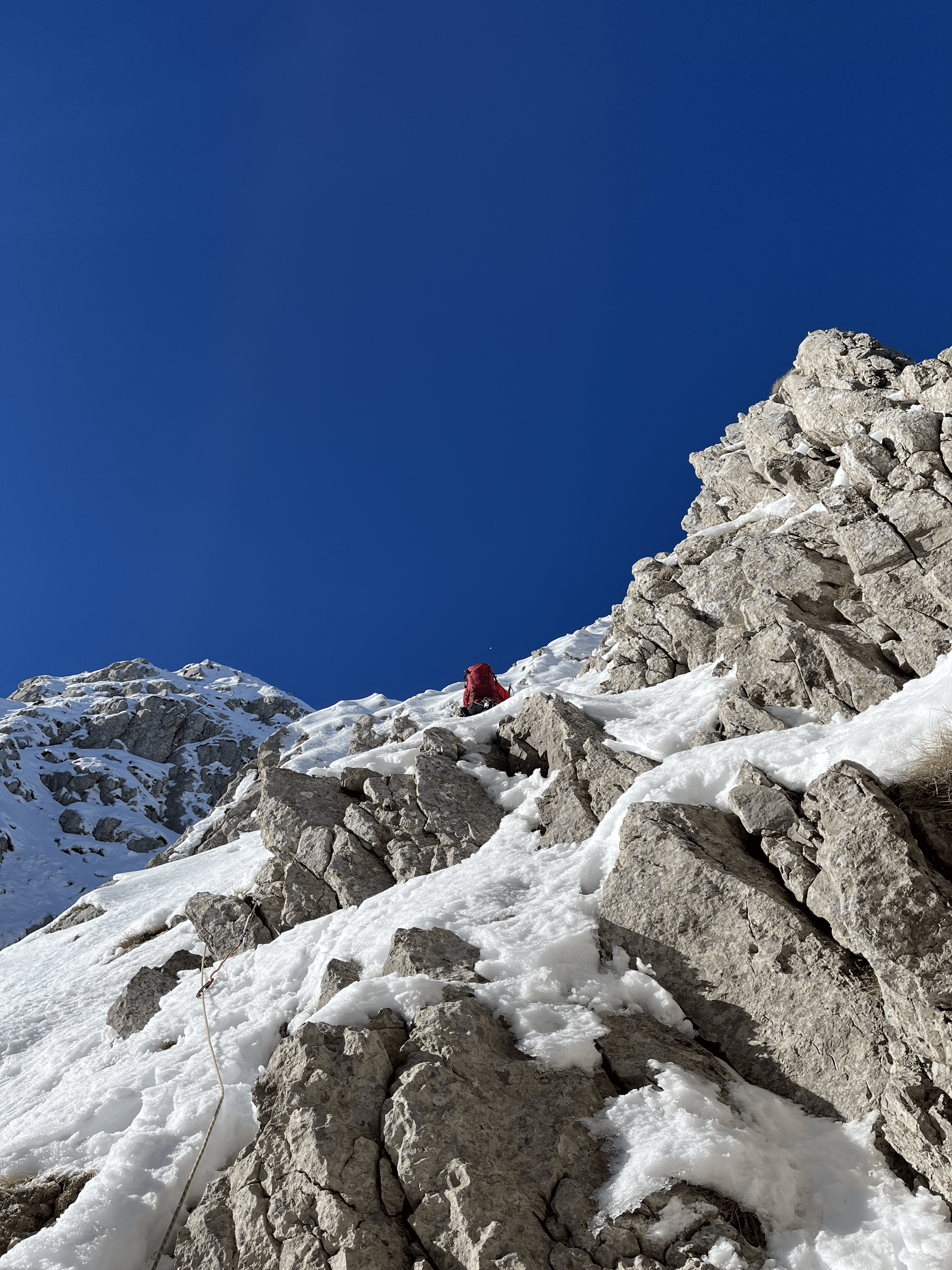Ο Αντώνης στην πρώτη σχοινιά
